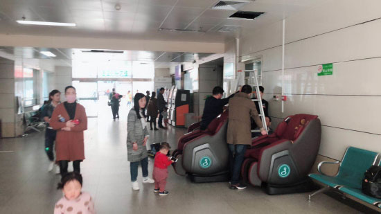按摩椅维修多少钱（按摩椅换皮要多少钱）
